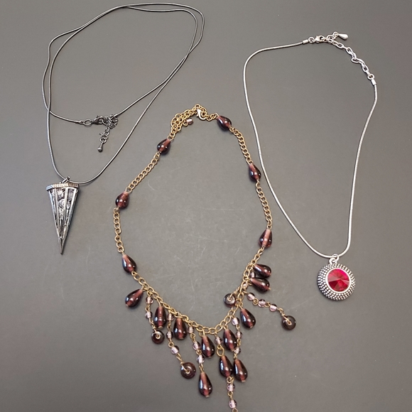 Bundle 3 necklaces - Picture 2 of 9